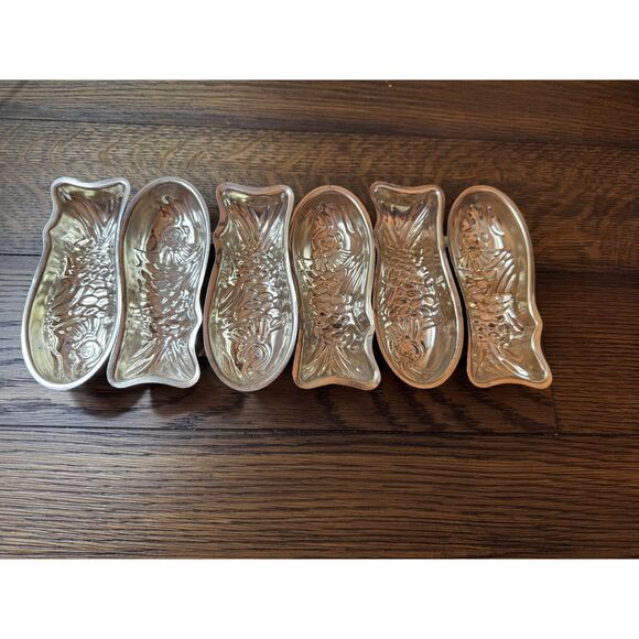 Vintage aluminum fish mold pan; chocolate, jello, cake - Picture 2 of 4